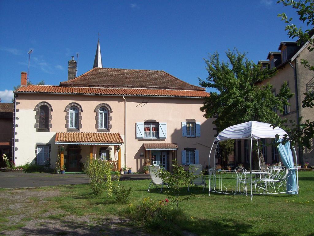 Leclosdipontine L'Ecole Des Demoiselles Pontgibaud Eksteriør bilde