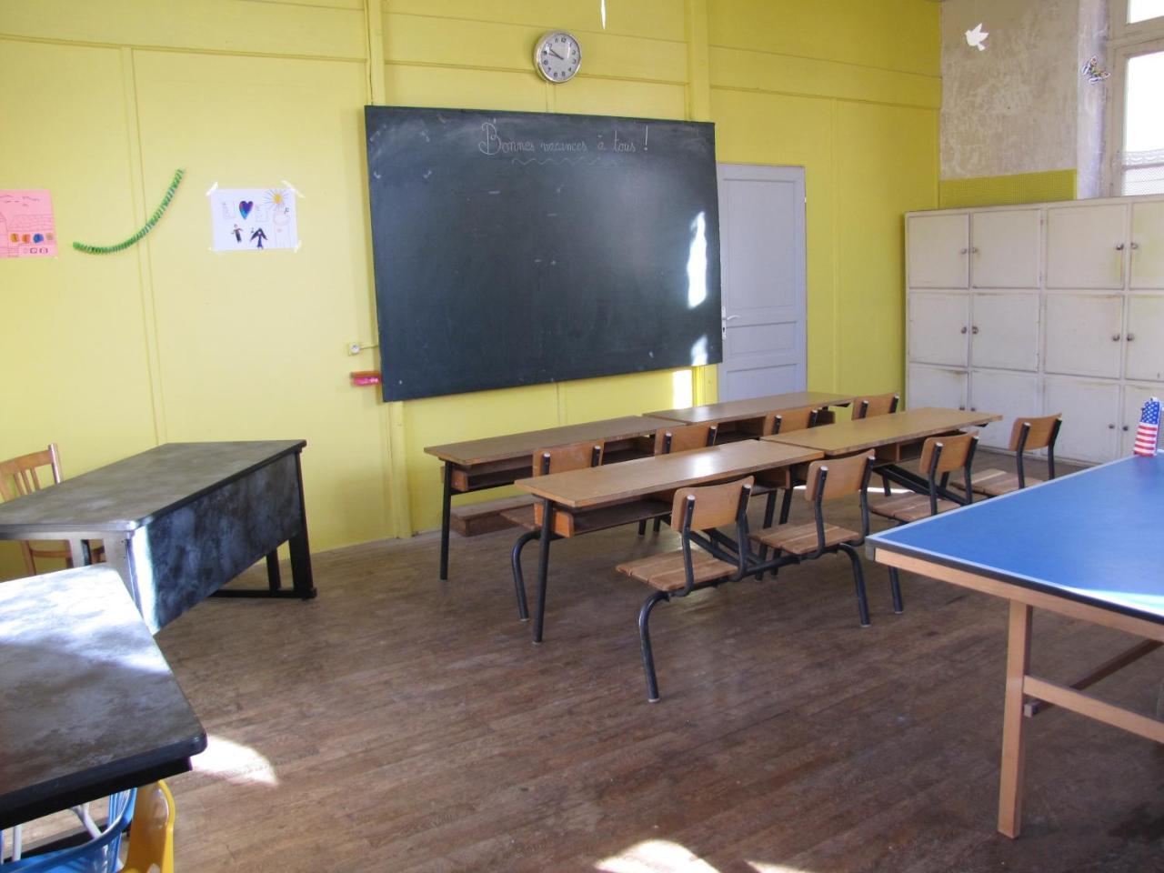 Leclosdipontine L'Ecole Des Demoiselles Pontgibaud Eksteriør bilde